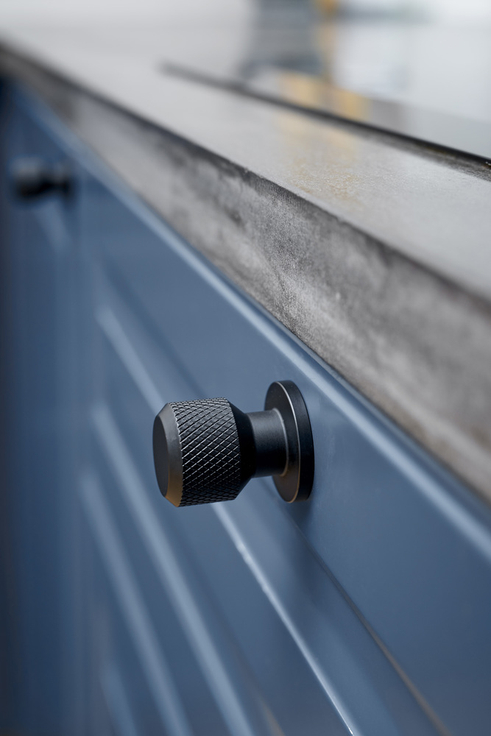 Furnipart - Manor Round - greb i zink